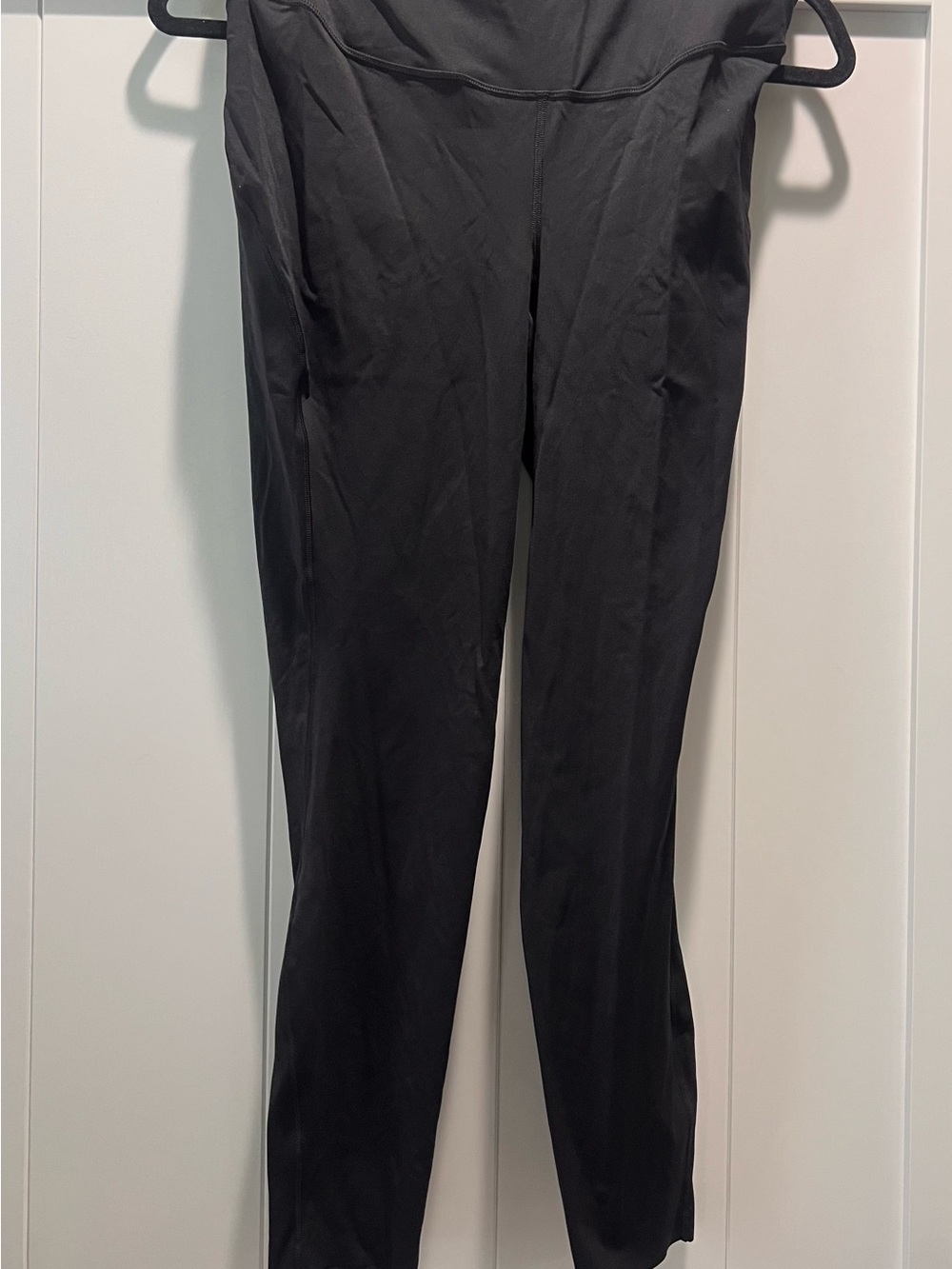 Lululemon Base Pace High-Rise Tight 25"  in black ..size 10